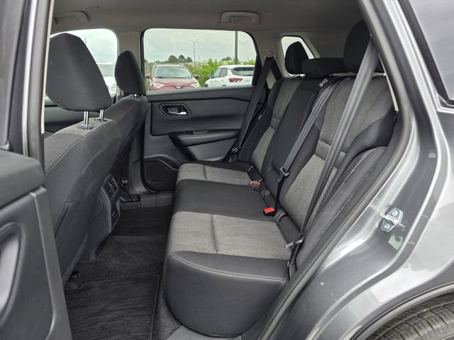 Used 2024 Nissan Rogue SV FWD image 16