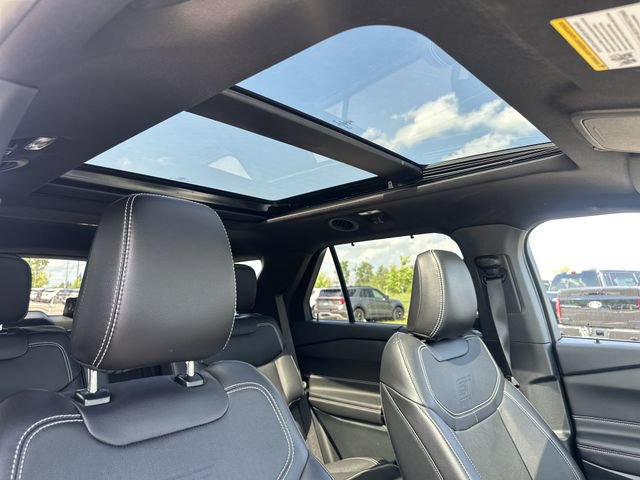 Certified 2024 Ford Explorer ST w/ Equipment Group 401A AWD/4WD image 18