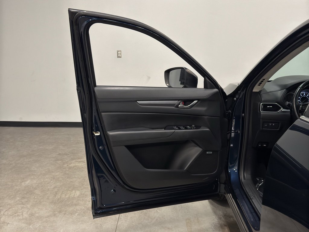 Used 2019 MAZDA CX-5 Touring image 9