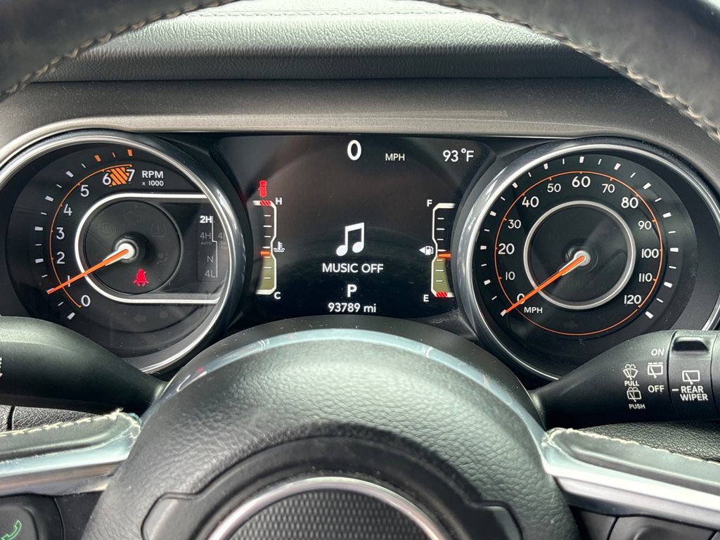 Used 2018 Jeep Wrangler Unlimited Sahara AWD/4WD image 21