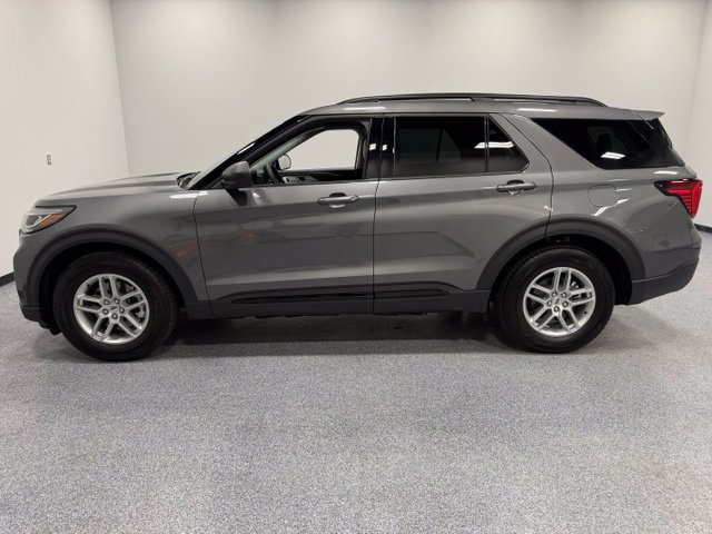 Certified 2026 Ford Explorer Active w/ Active Comfort Package RWD image 8
