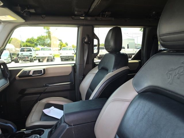 Certified 2024 Ford Bronco Wildtrak AWD/4WD image 8