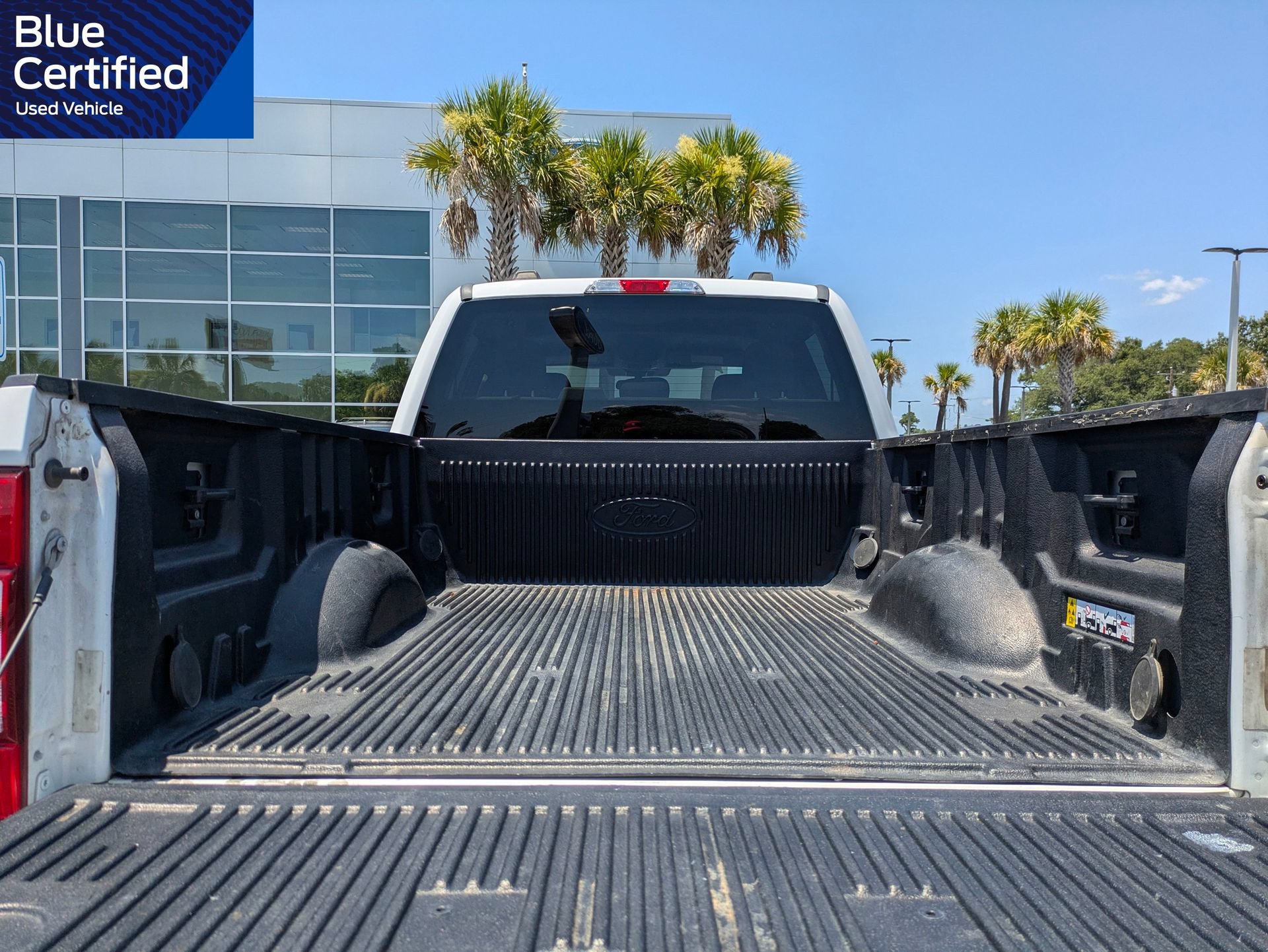 Certified 2020 Ford F250 XLT w/ XLT Premium Package AWD/4WD image 17
