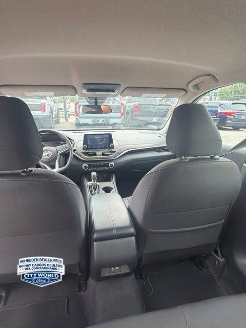 Used 2025 Nissan Altima 2.5 SV FWD image 7