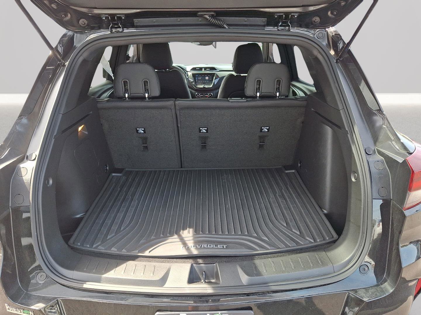 Used 2022 Chevrolet TrailBlazer RS w/ Technology Package image 19