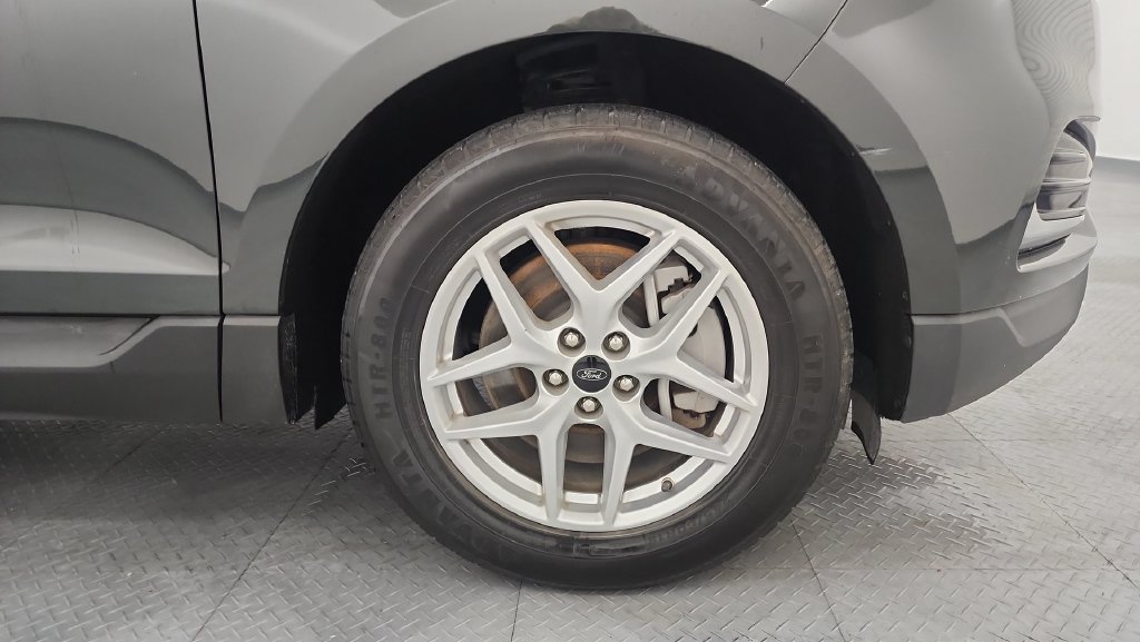 Certified 2024 Ford Edge SEL AWD/4WD image 23