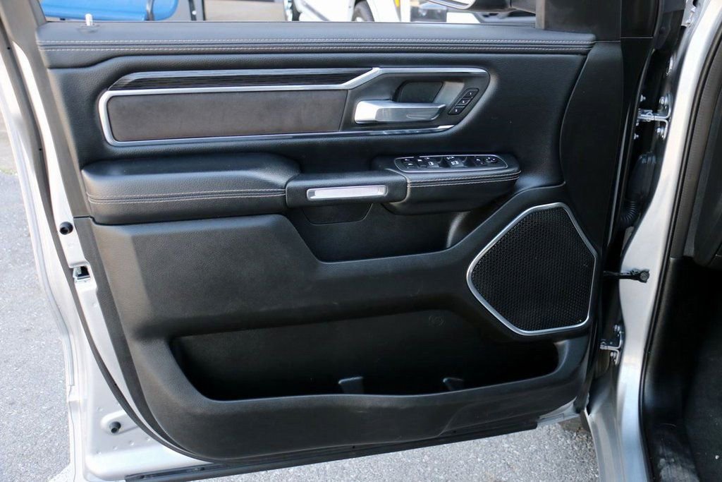 Used 2024 RAM 1500 Laramie image 16