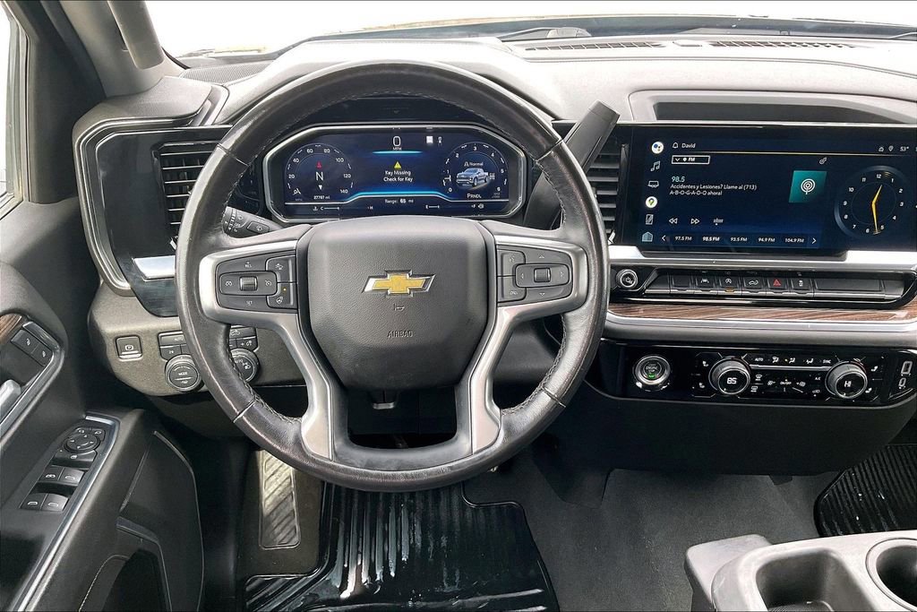 Used 2022 Chevrolet Silverado 1500 LT image 8