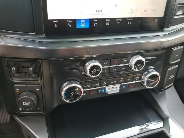 Certified 2025 Ford F250 Lariat w/ Black Appearance Package AWD/4WD image 22