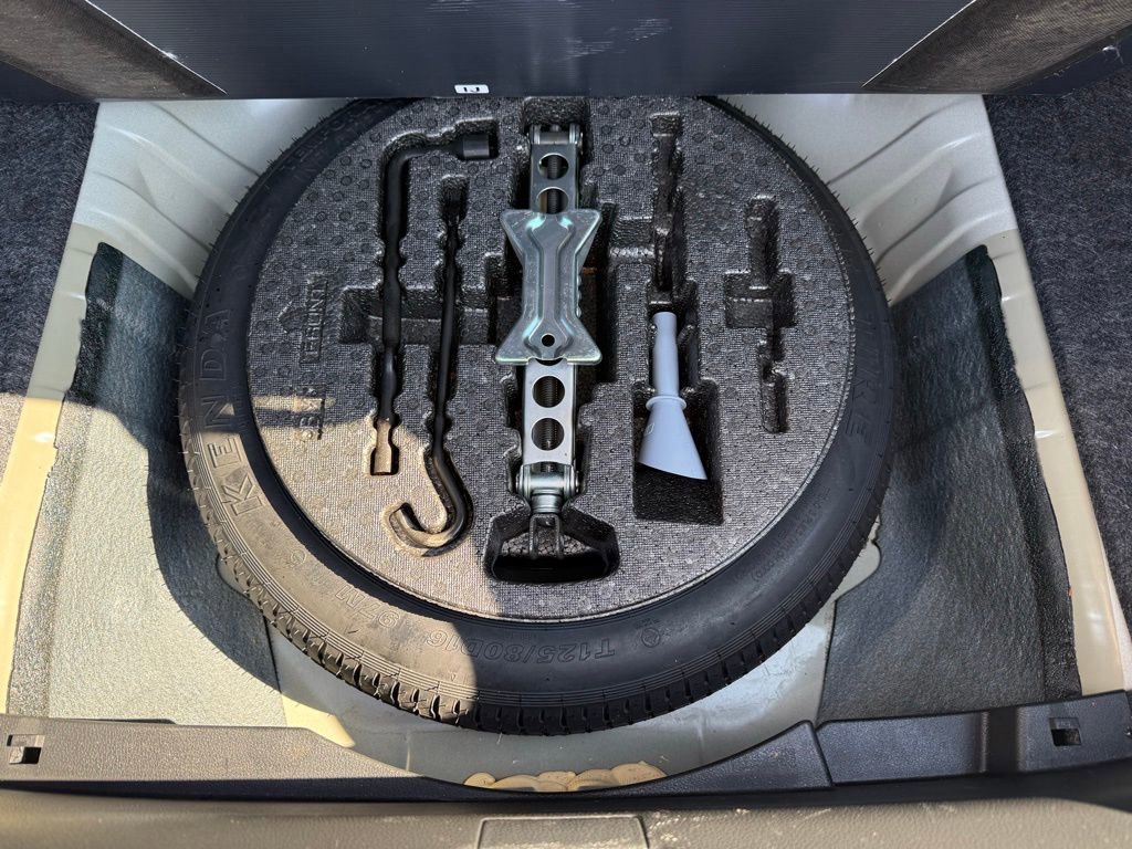 Used 2021 Honda Civic EX image 28