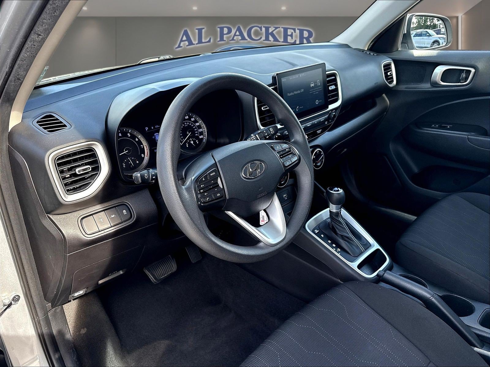 Used 2021 Hyundai Venue SE FWD image 19
