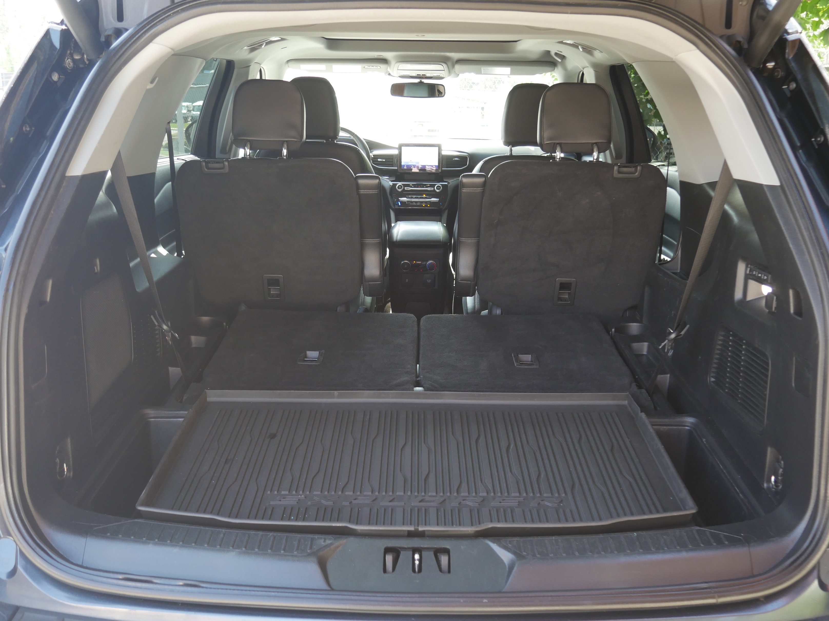 Certified 2022 Ford Explorer Limited AWD/4WD image 25