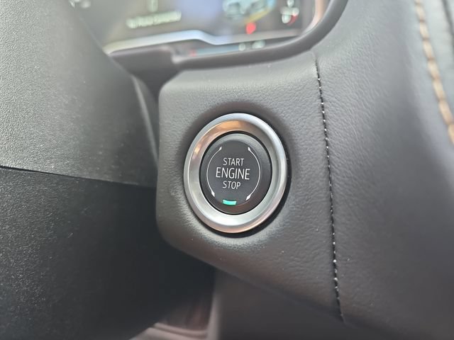 Used 2024 GMC Yukon AT4 w/ AT4 Premium Plus Package AWD/4WD image 31