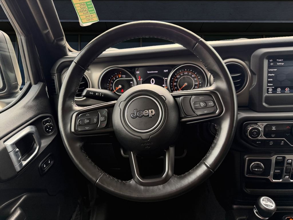 Used 2022 Jeep Gladiator Sport AWD/4WD image 4