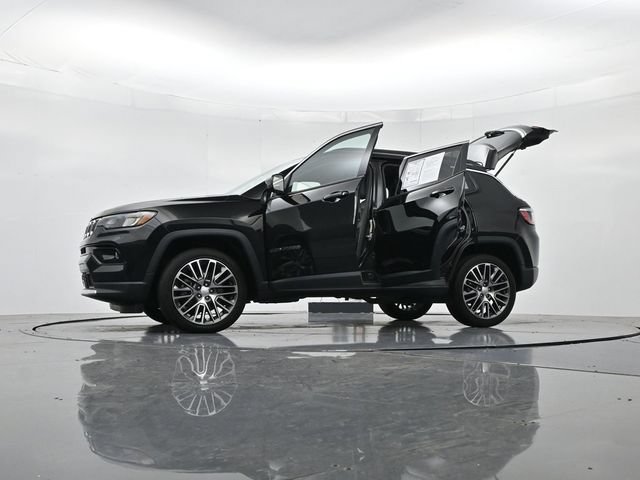 Used 2023 Jeep Compass Limited w/ Elite Group AWD/4WD image 56