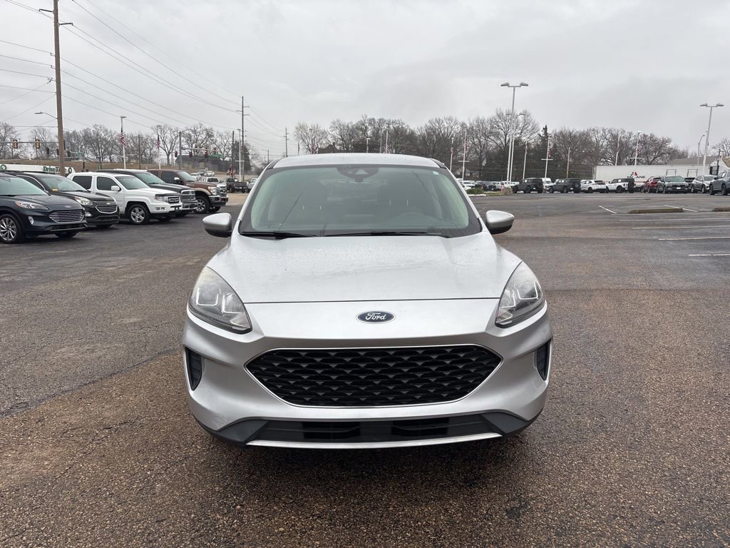 Certified 2020 Ford Escape SE image 6