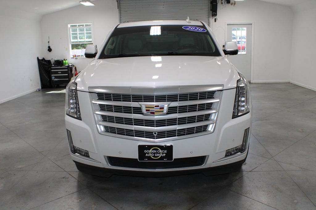 Used 2020 Cadillac Escalade Premium Luxury AWD/4WD image 4