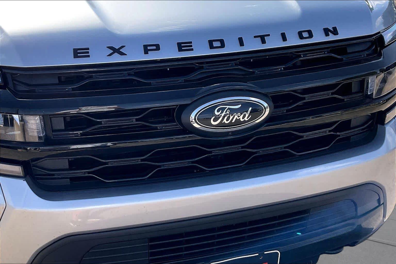 Certified 2024 Ford Expedition Limited AWD/4WD image 29
