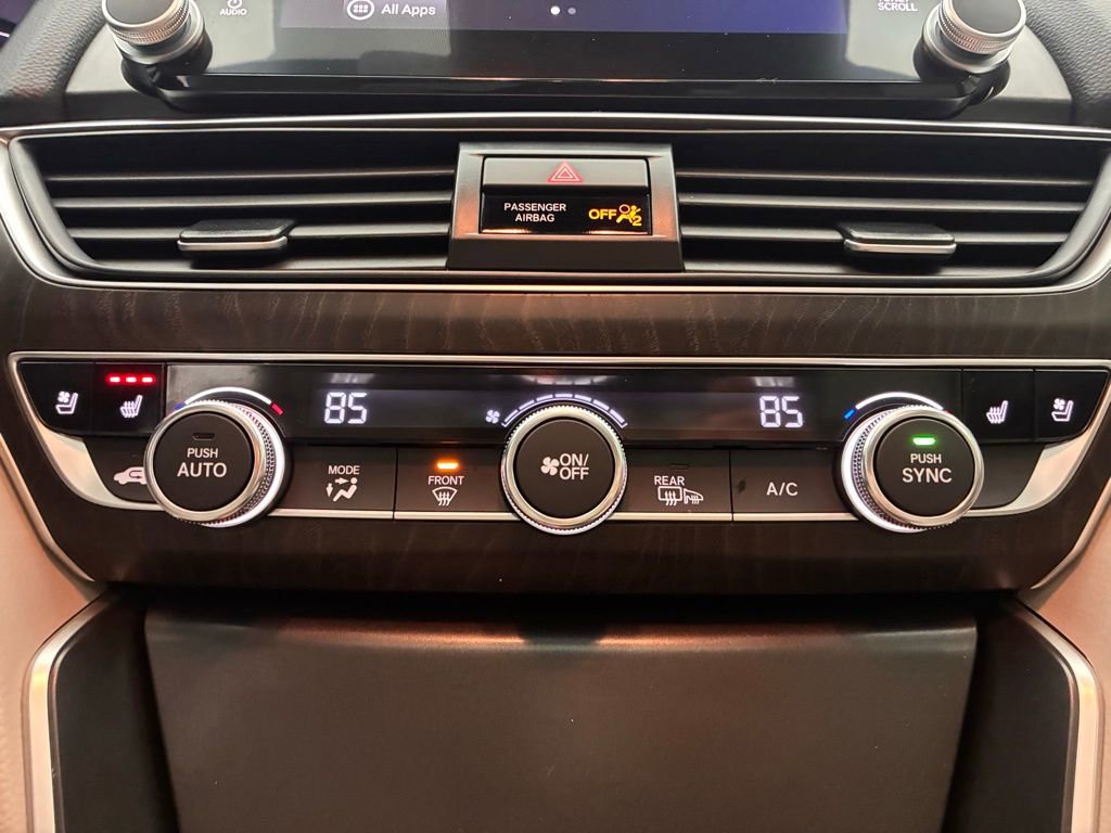 Used 2021 Honda Accord Touring image 6