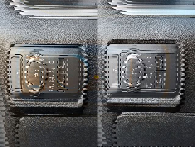 Certified 2022 Ford Explorer XLT w/ Equipment Group 202A image 20