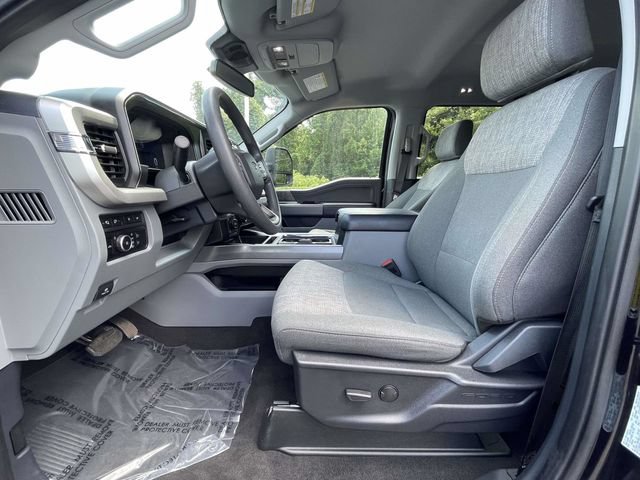 Certified 2024 Ford F250 XLT w/ Black Appearance Package AWD/4WD image 10