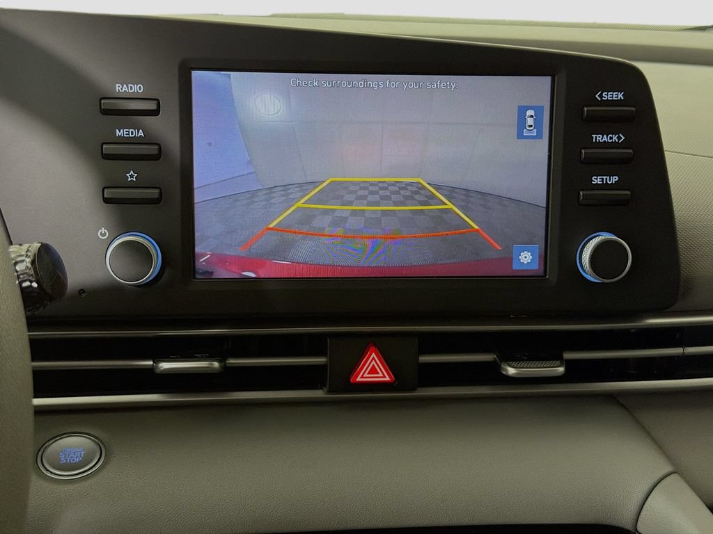 Used 2023 Hyundai Elantra SEL FWD image 17