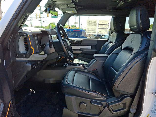 Certified 2022 Ford Bronco Badlands w/ Sasquatch Package AWD/4WD image 12