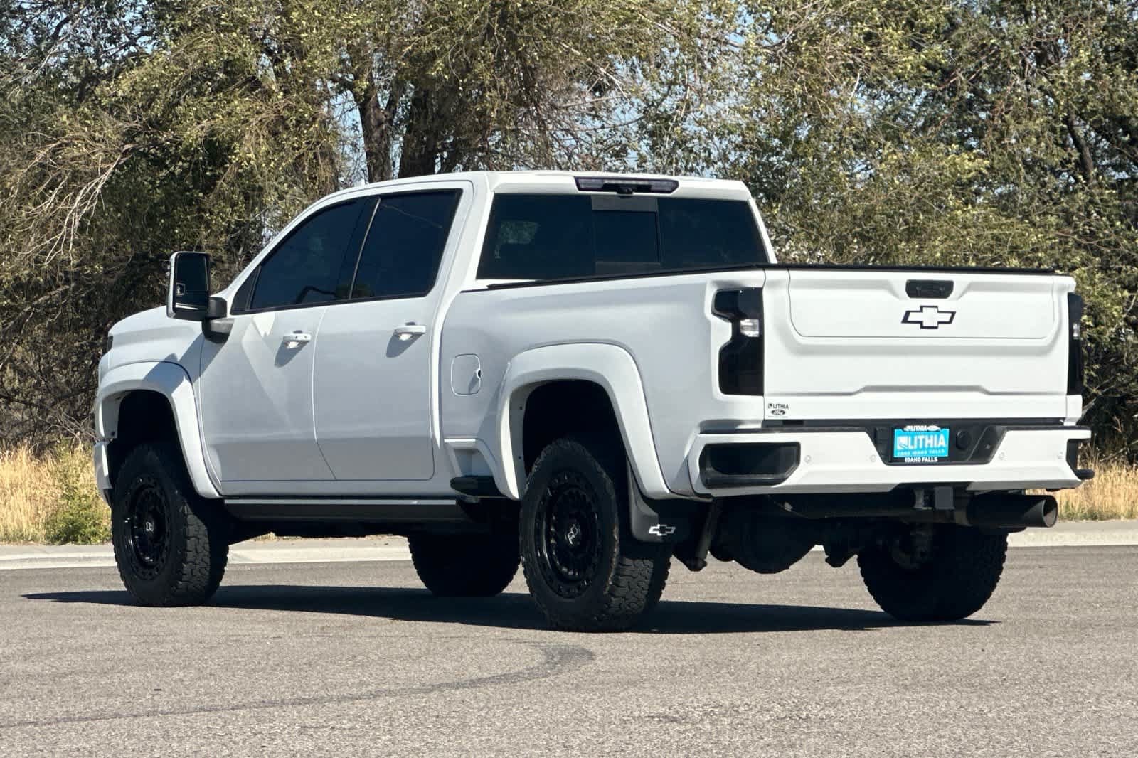 Used 2022 Chevrolet Silverado 2500 High Country w/ Z71 Off-Road Package AWD/4WD image 6