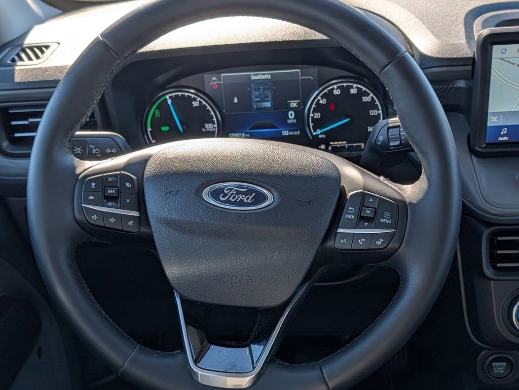 Certified 2024 Ford Maverick Lariat w/ Black Appearance Package image 16