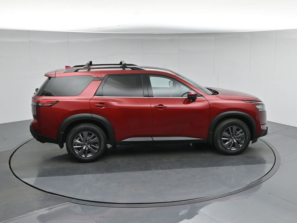 Used 2023 Nissan Pathfinder SV w/ SV Premium Package image 8