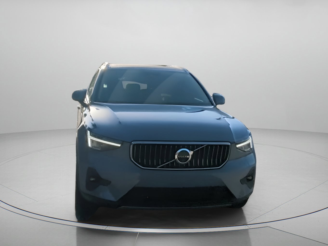 Used 2023 Volvo XC40 B5 Plus w/ Protection Package Premier image 38