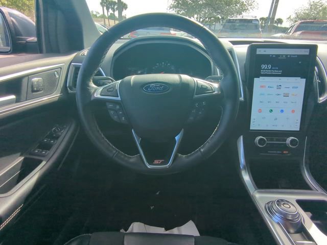 Certified 2022 Ford Edge ST w/ Equipment Group 401A image 17