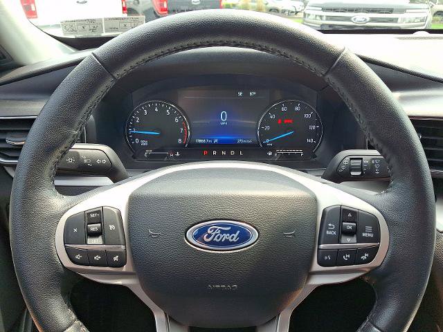 Certified 2023 Ford Explorer XLT w/ Equipment Group 202A AWD/4WD image 19