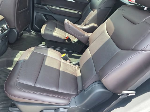 Certified 2025 Ford Explorer Platinum RWD image 17