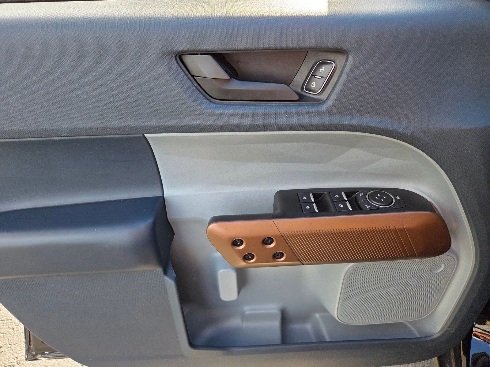 Certified 2022 Ford Maverick Lariat image 17