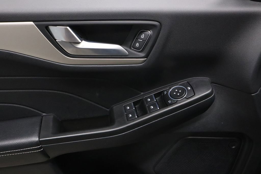 Certified 2022 Ford Escape SEL image 23