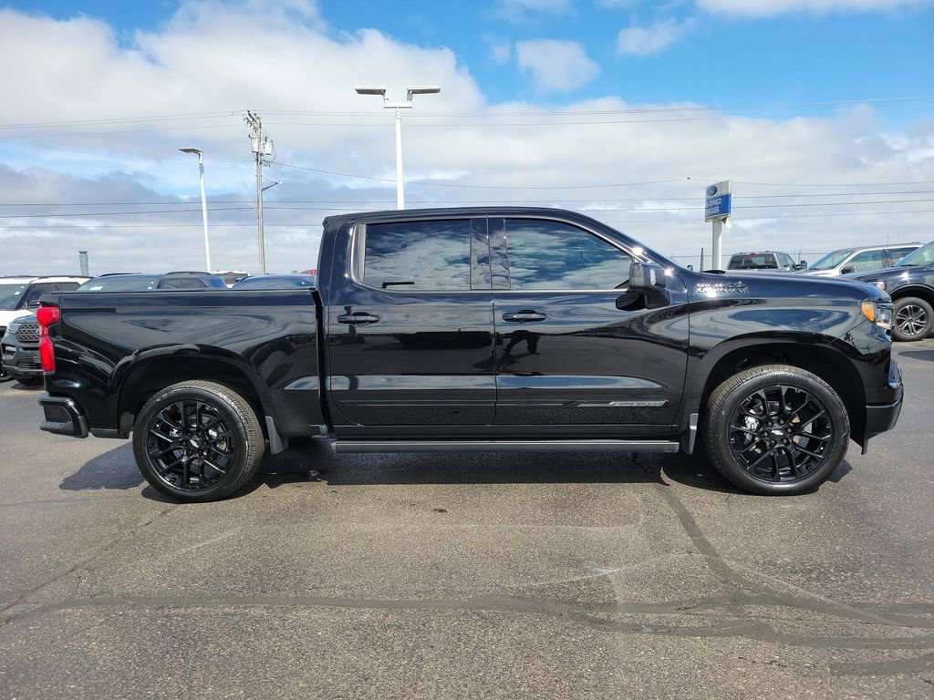 Used 2024 Chevrolet Silverado 1500 High Country w/ High Country Premium Package image 6