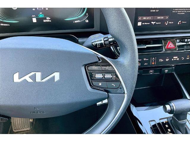 Used 2025 Kia Niro LX FWD image 11