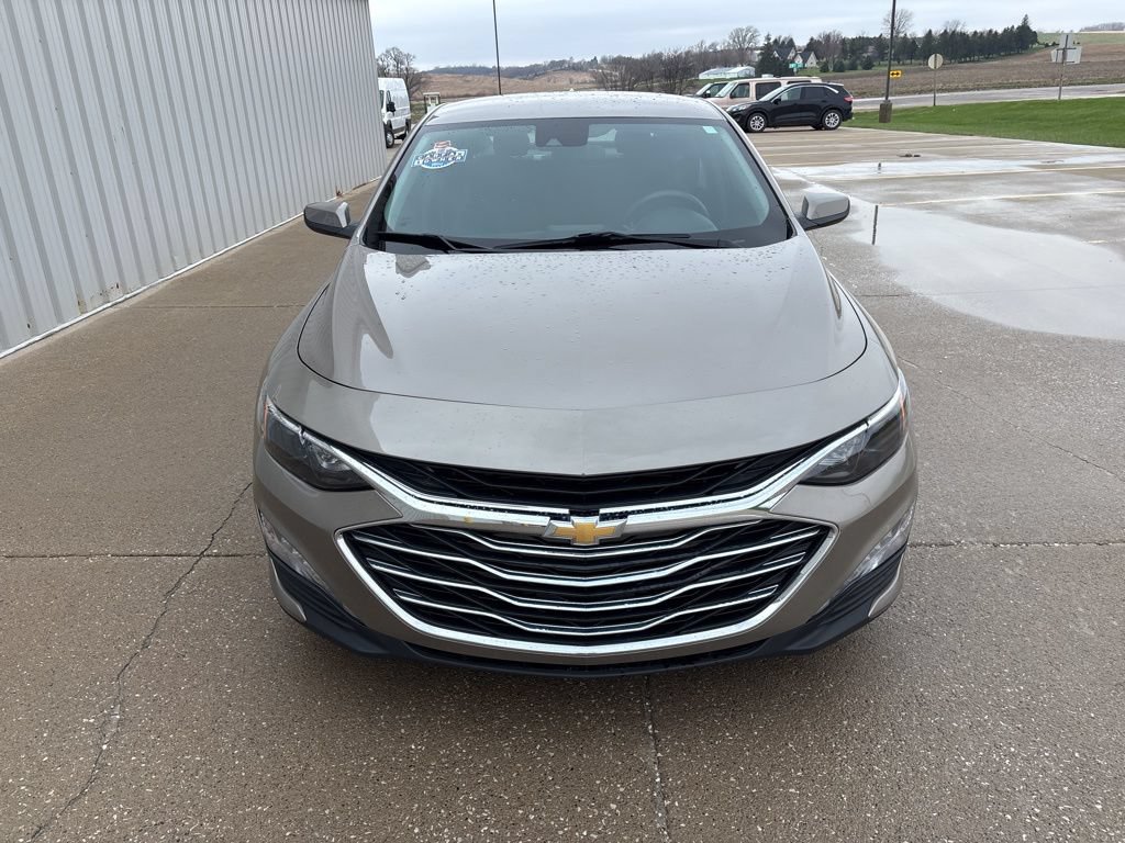 Used 2023 Chevrolet Malibu LT FWD image 2