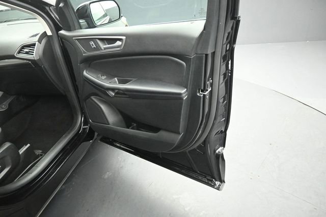Certified 2022 Ford Edge SEL w/ Convenience Package AWD/4WD image 32