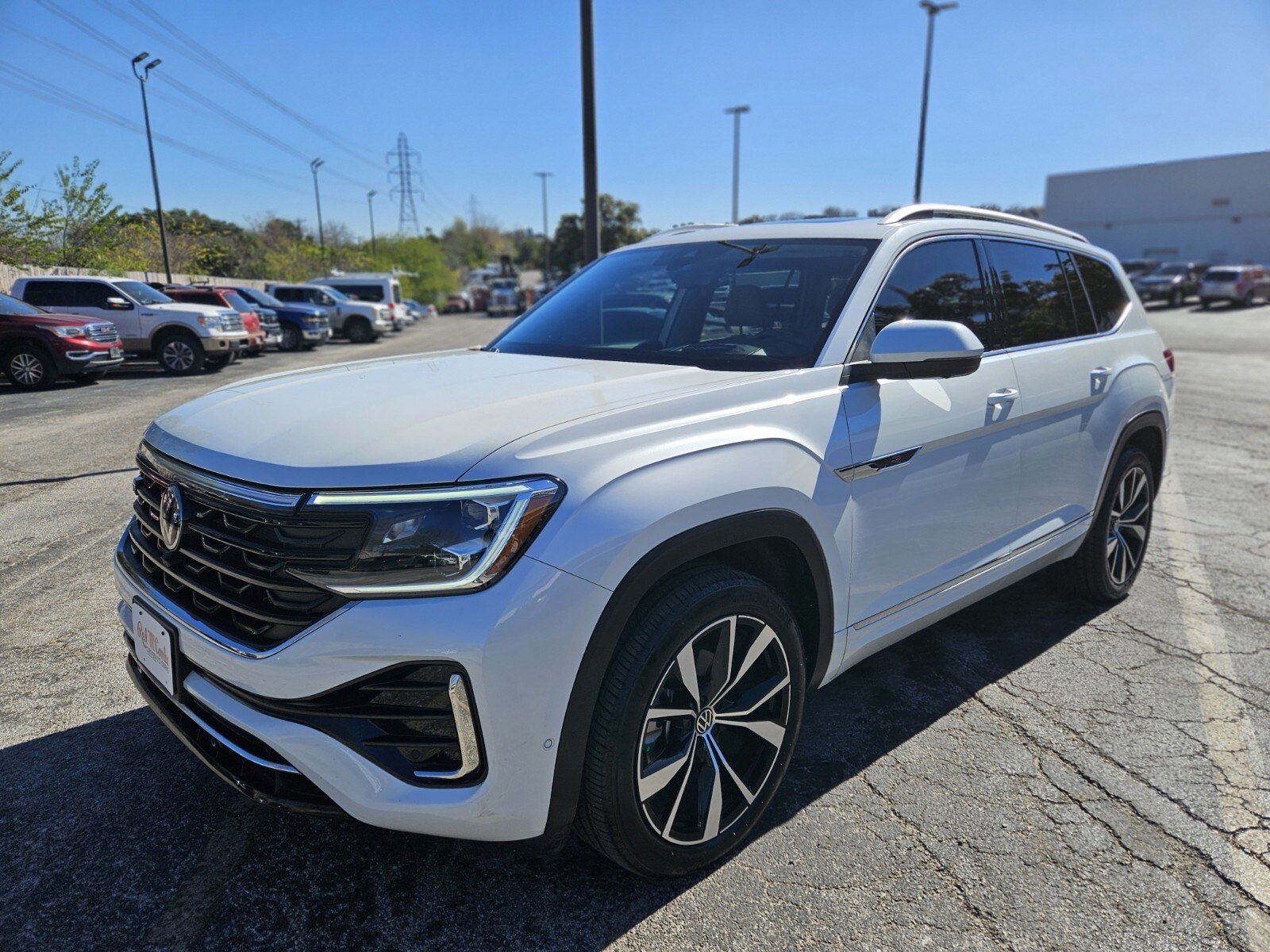 Used 2025 Volkswagen Atlas SEL Premium R-Line image 7