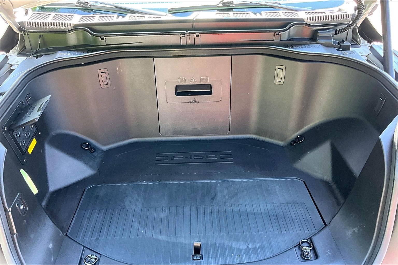 Certified 2025 Ford F150 Lightning Flash AWD/4WD image 9
