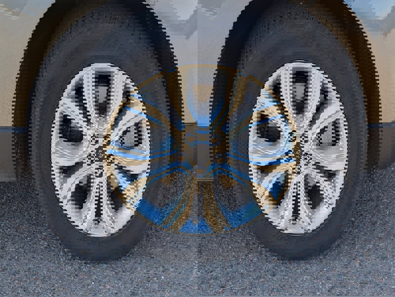 Certified 2024 Ford Edge Titanium image 10