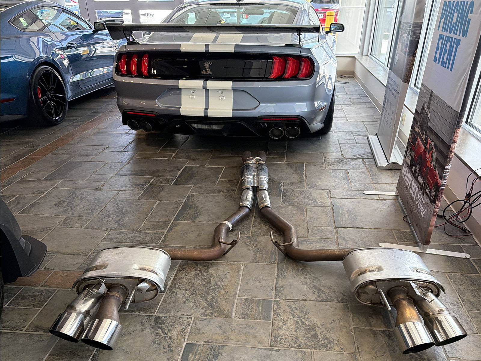 Certified 2022 Ford Mustang Shelby GT500 RWD image 37