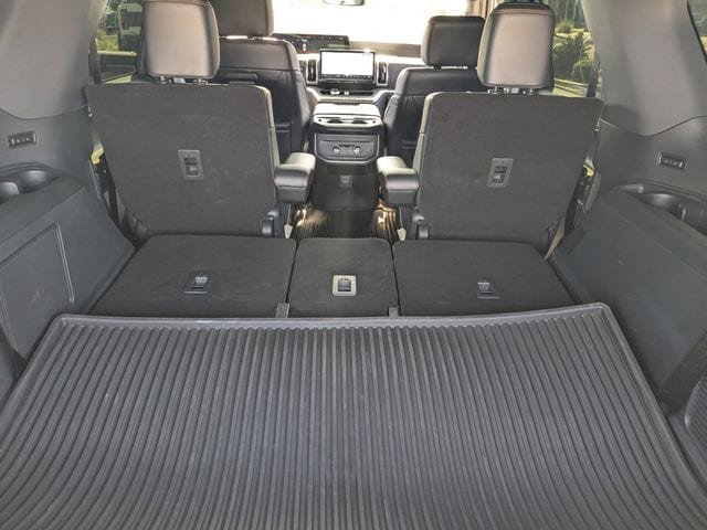 Certified 2025 Ford Expedition Tremor AWD/4WD image 18