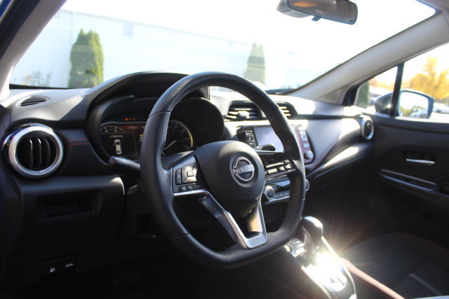 Used 2024 Nissan Versa SR FWD image 10