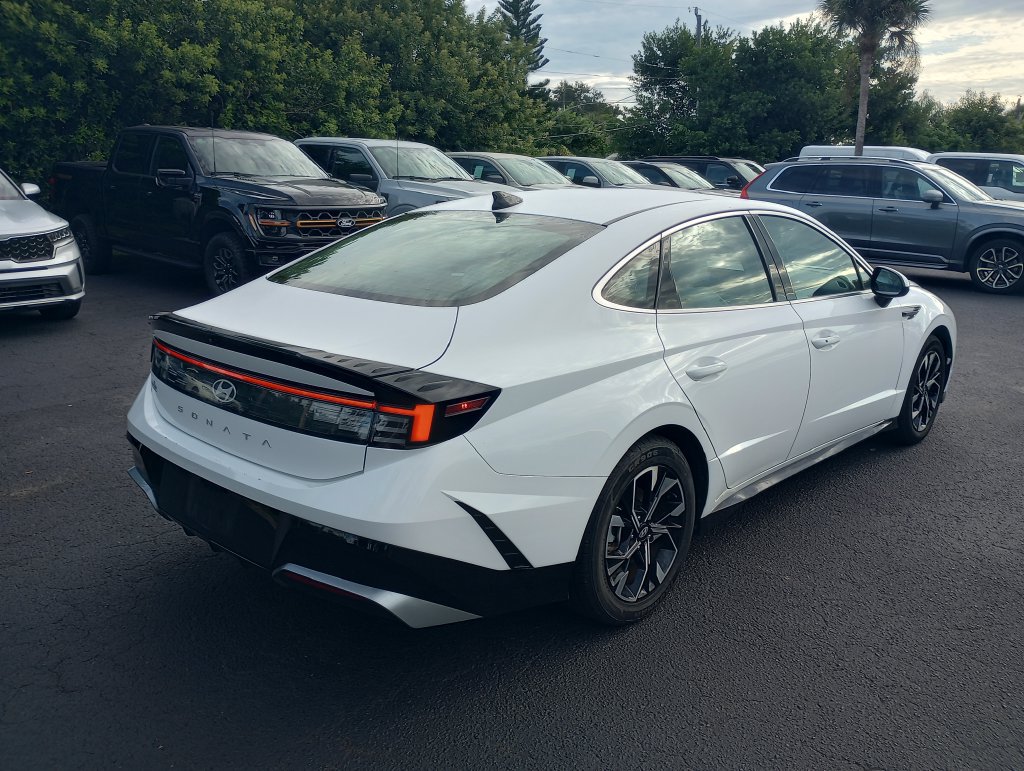 Used 2024 Hyundai Sonata SEL FWD image 7