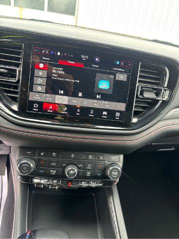 Used 2023 Dodge Durango GT image 19