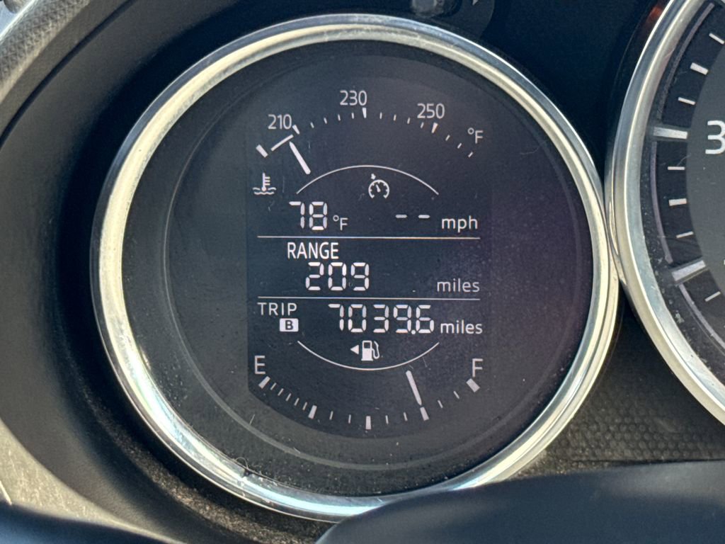 Used 2017 MAZDA MX-5 Miata Club image 17