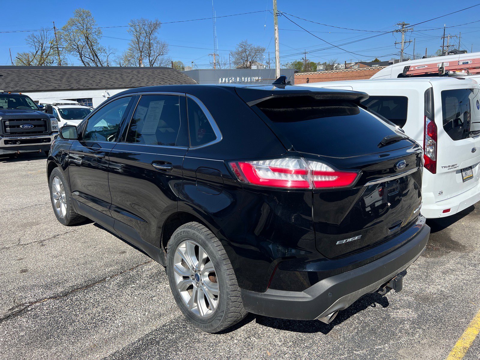 Certified 2020 Ford Edge Titanium w/ Class II Trailer Tow Package image 6